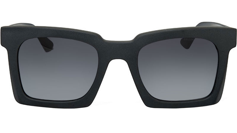 Gili Matte Black